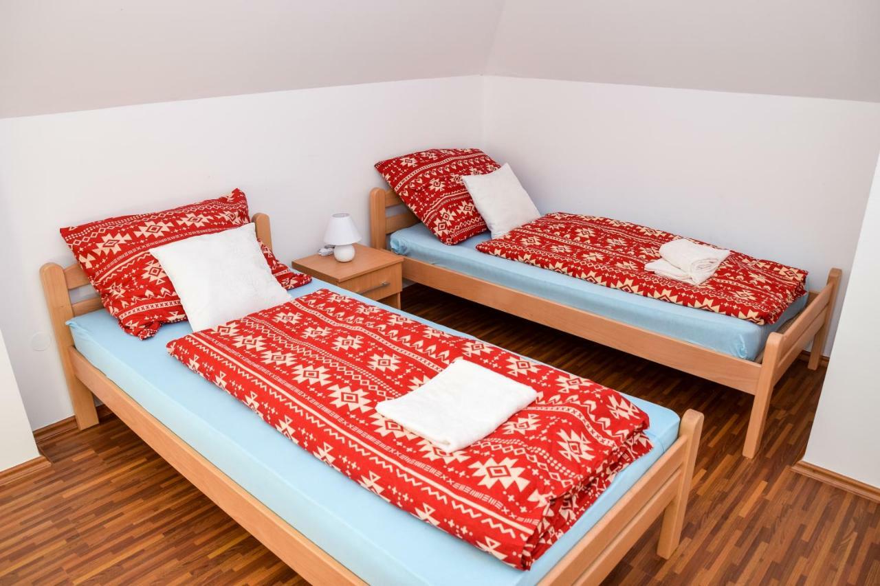 Cobras Plivsko Jezero, Jajce Villa Екстериор снимка