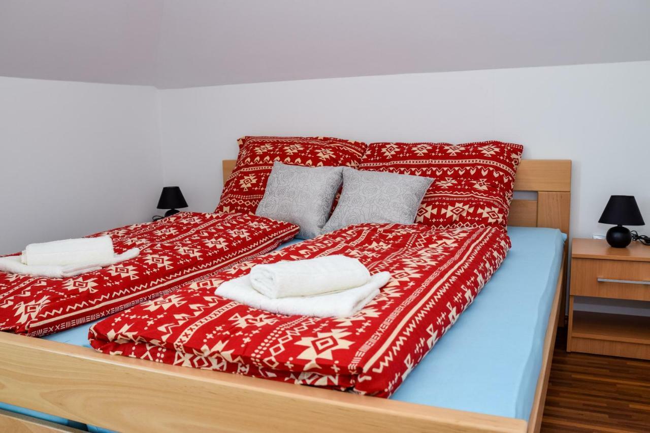 Cobras Plivsko Jezero, Jajce Villa Екстериор снимка